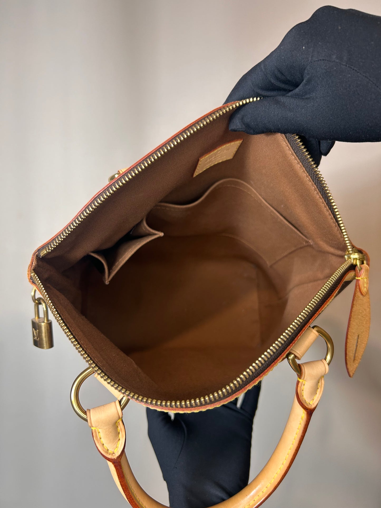 Sac Louis Vuitton Lock it Monogram