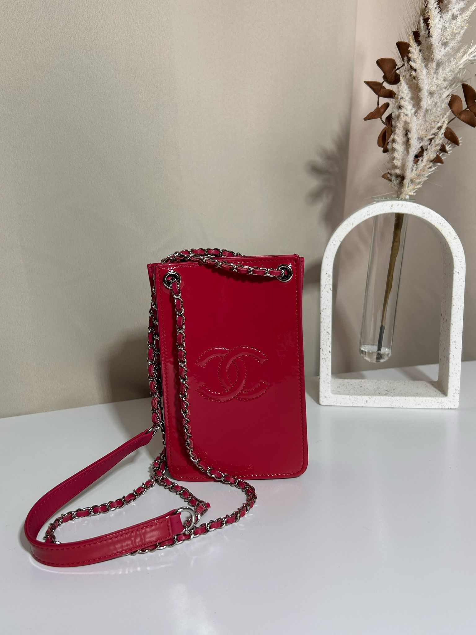 Petit sac bandoulière Chanel CC - Cuir Vernis Rose - Neuf & Authentifié"