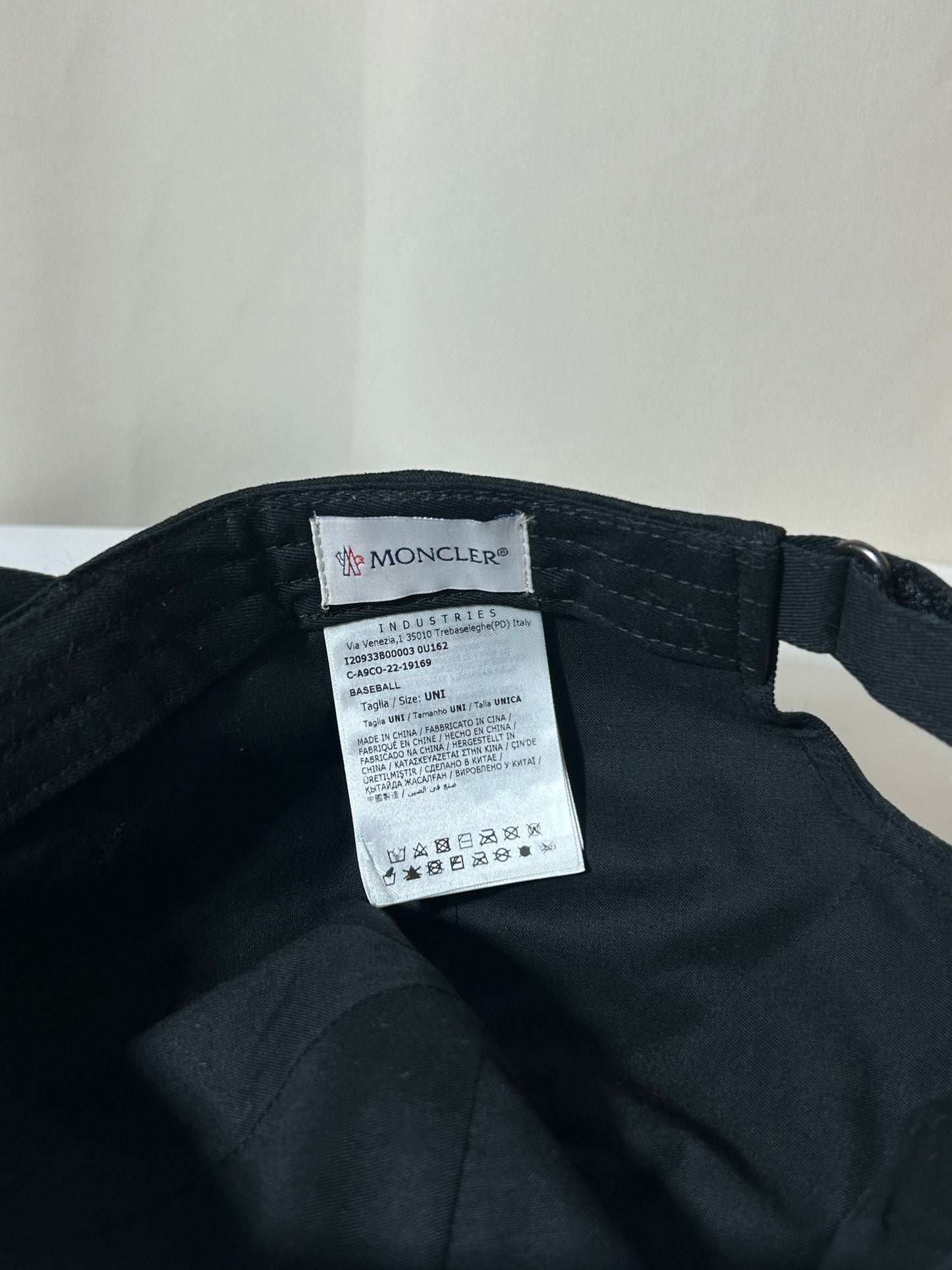 Casquette Moncler Noire Brodée Logo