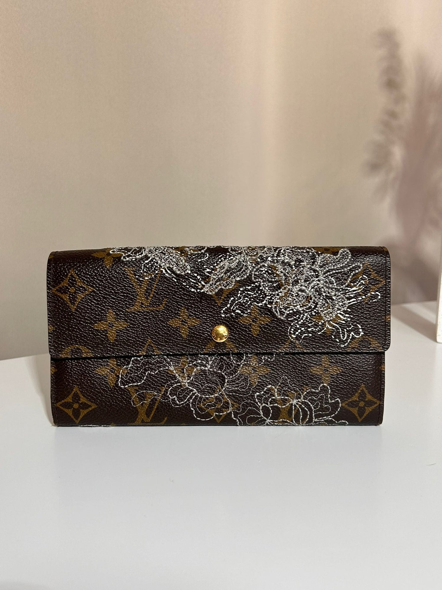 Collection portefeuilles de luxe d'occasion pour femme chez Héritage du Luxe