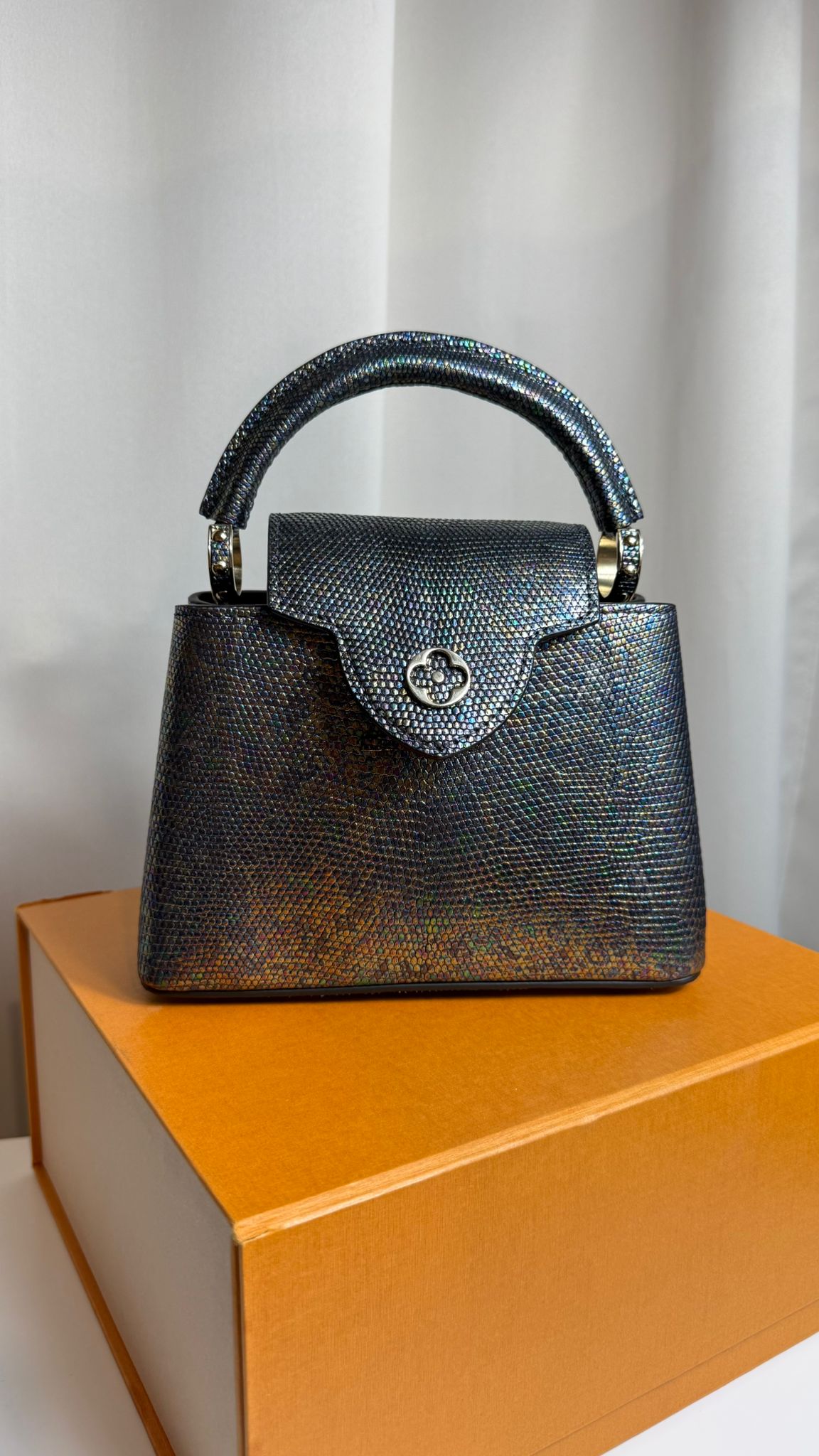Louis Vuitton Capucines BB Cuir Lézard Black Pétrol