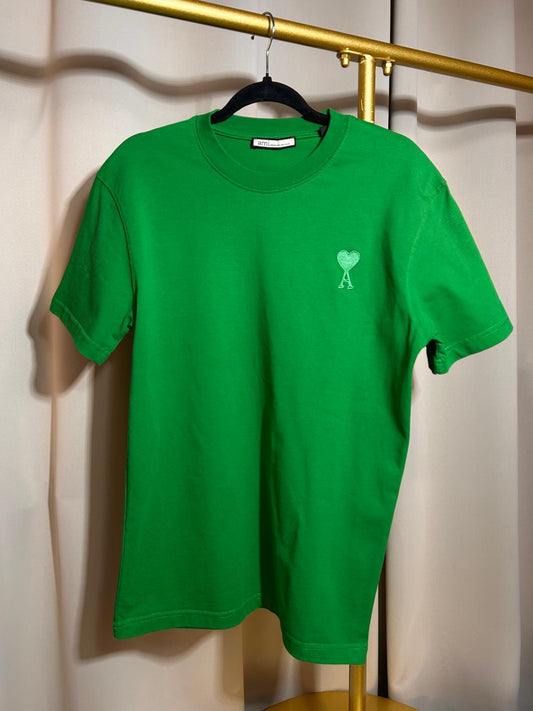 T-shirt AMI Paris vert homme taille S parfait état seconde main – Héritage de Luxe
