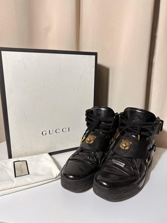 Sneakers Gucci noires cuir avec boîte et dustbag – Taille 43 homme – Seconde main Héritage du Luxe
