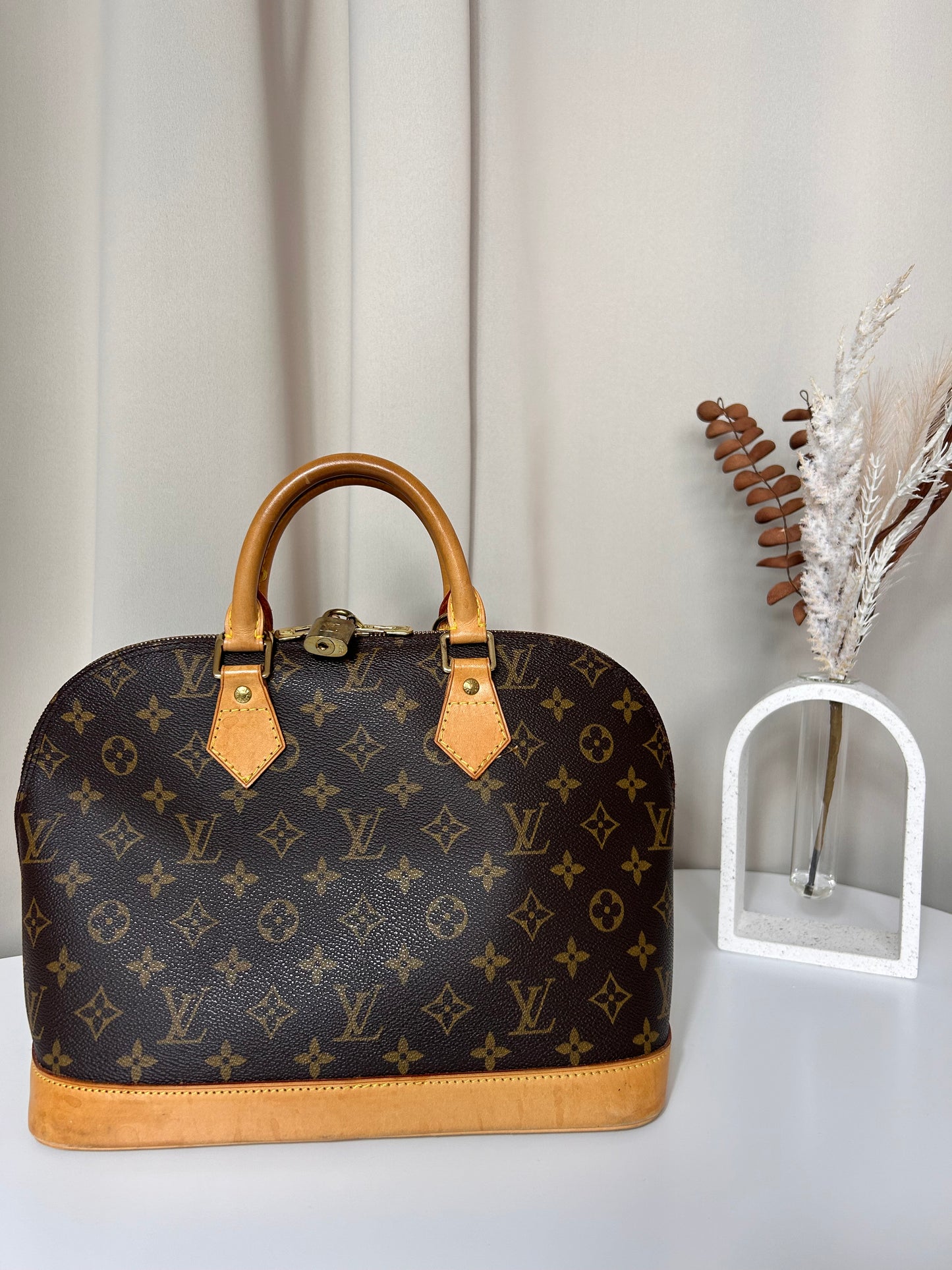 Sac Louis Vuitton Alma Monogram