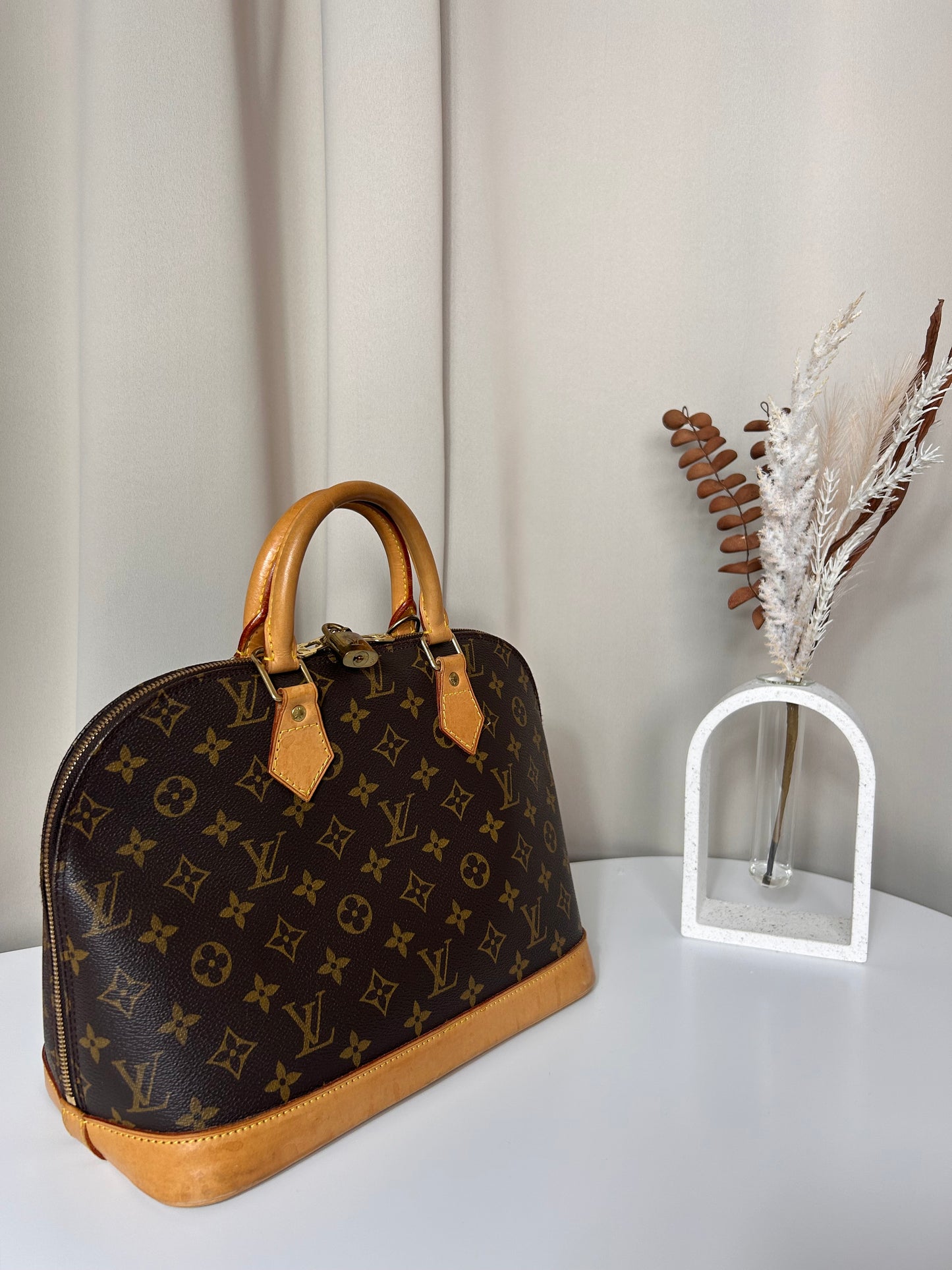 Sac Louis Vuitton Alma Monogram