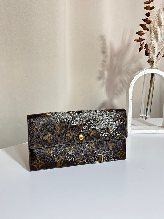 Portefeuille Louis Vuitton Sarah Dentelle Monogram - Vintage Authentifié