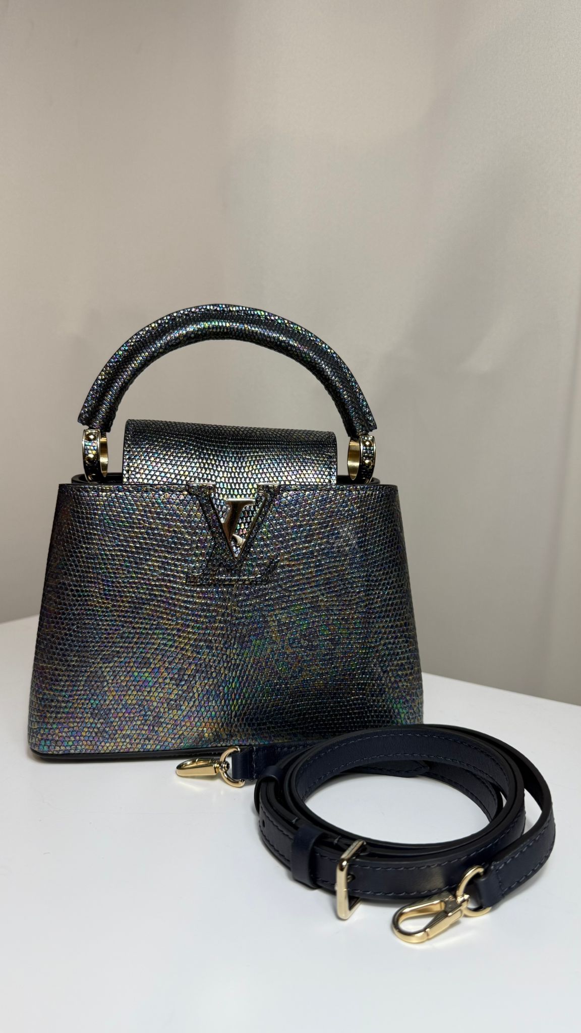 Louis Vuitton Capucines BB Cuir Lézard Black Pétrol