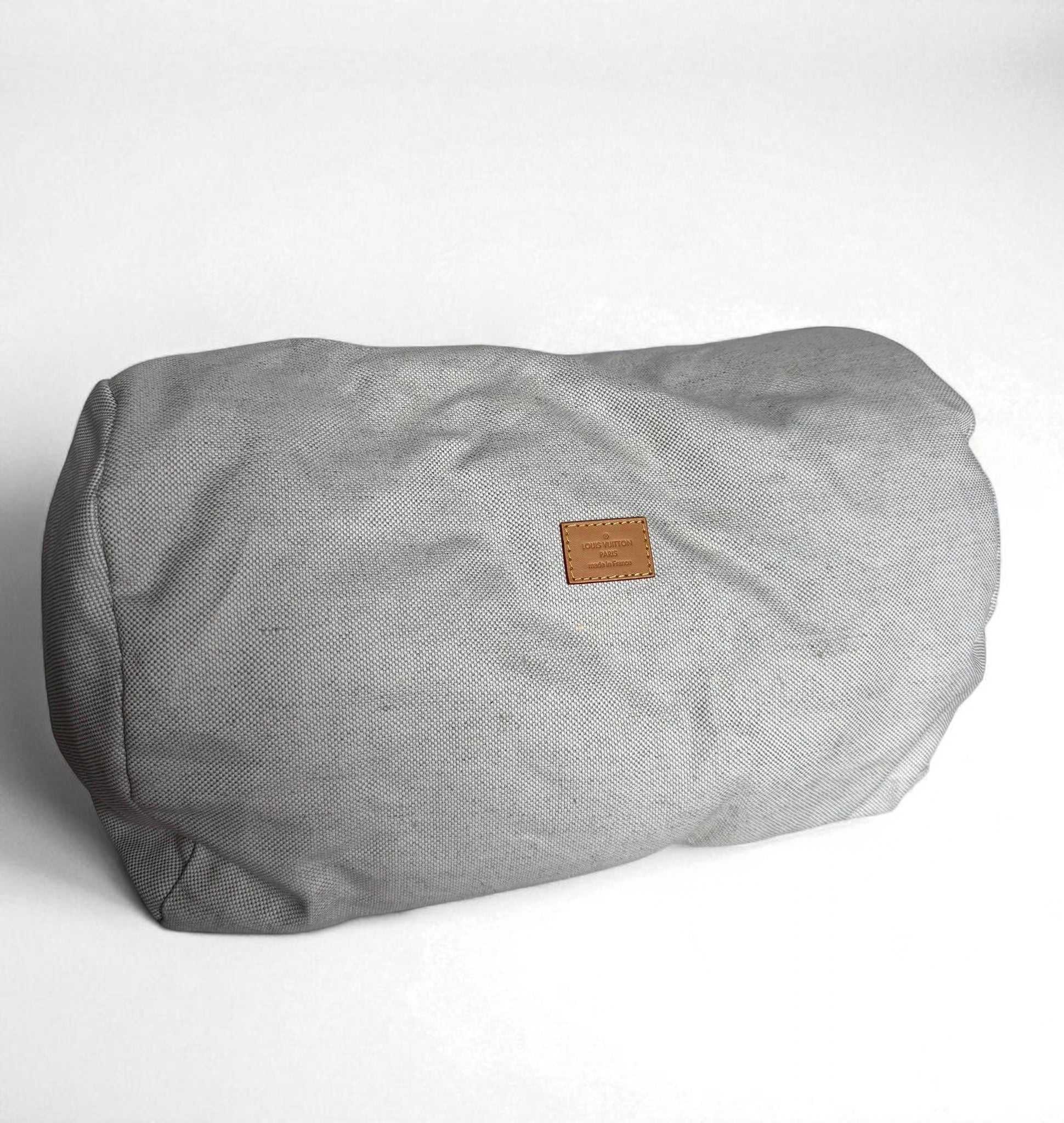 Sac Louis Vuitton Speedy P9 Bandoulière 40 Rose Agate signé Pharrell Williams, en cuir de veau souple, neuf full set avec accessoires et boîte.