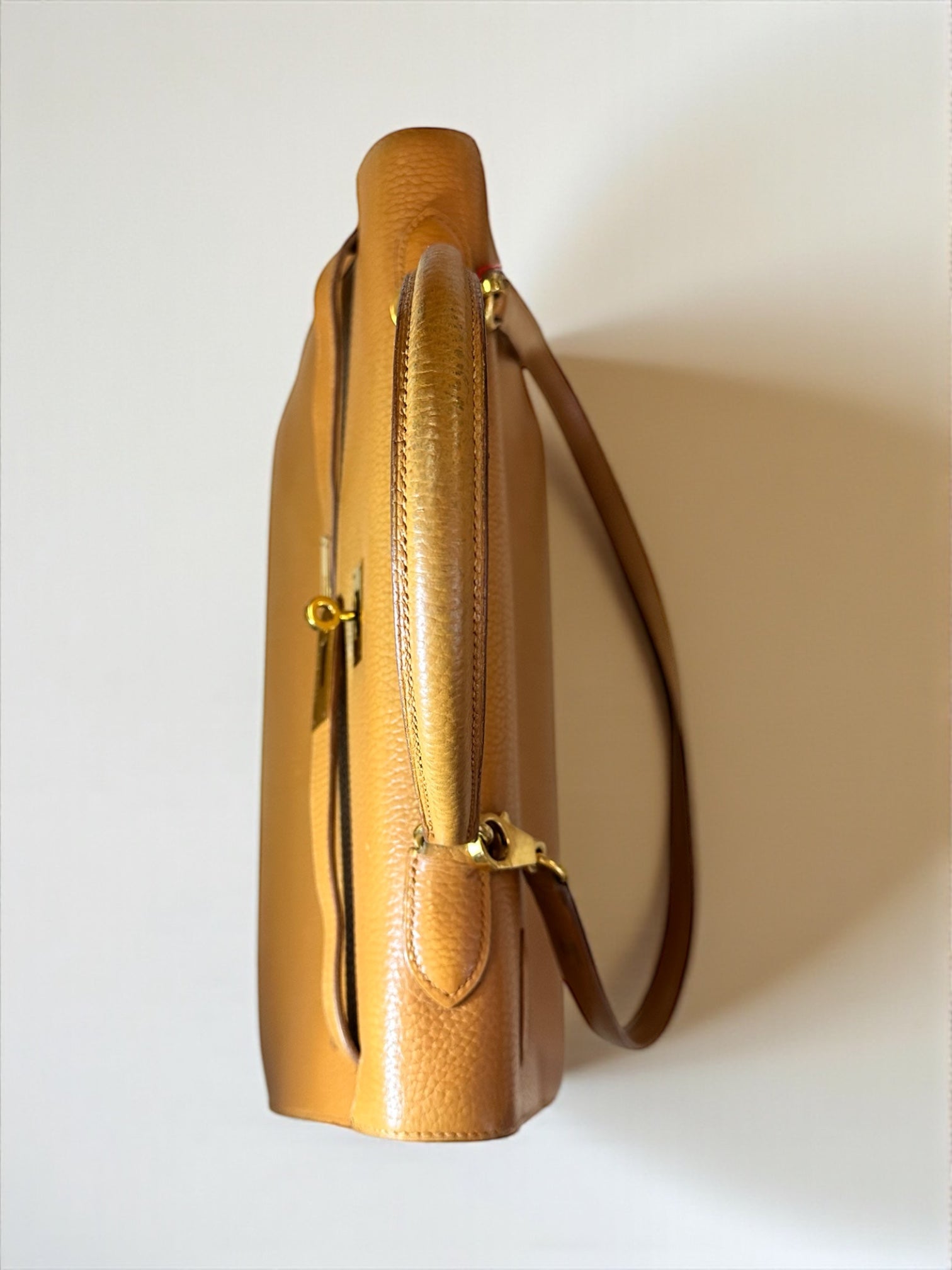 Sac Hermès Kelly 35 Togo Gold vue avant