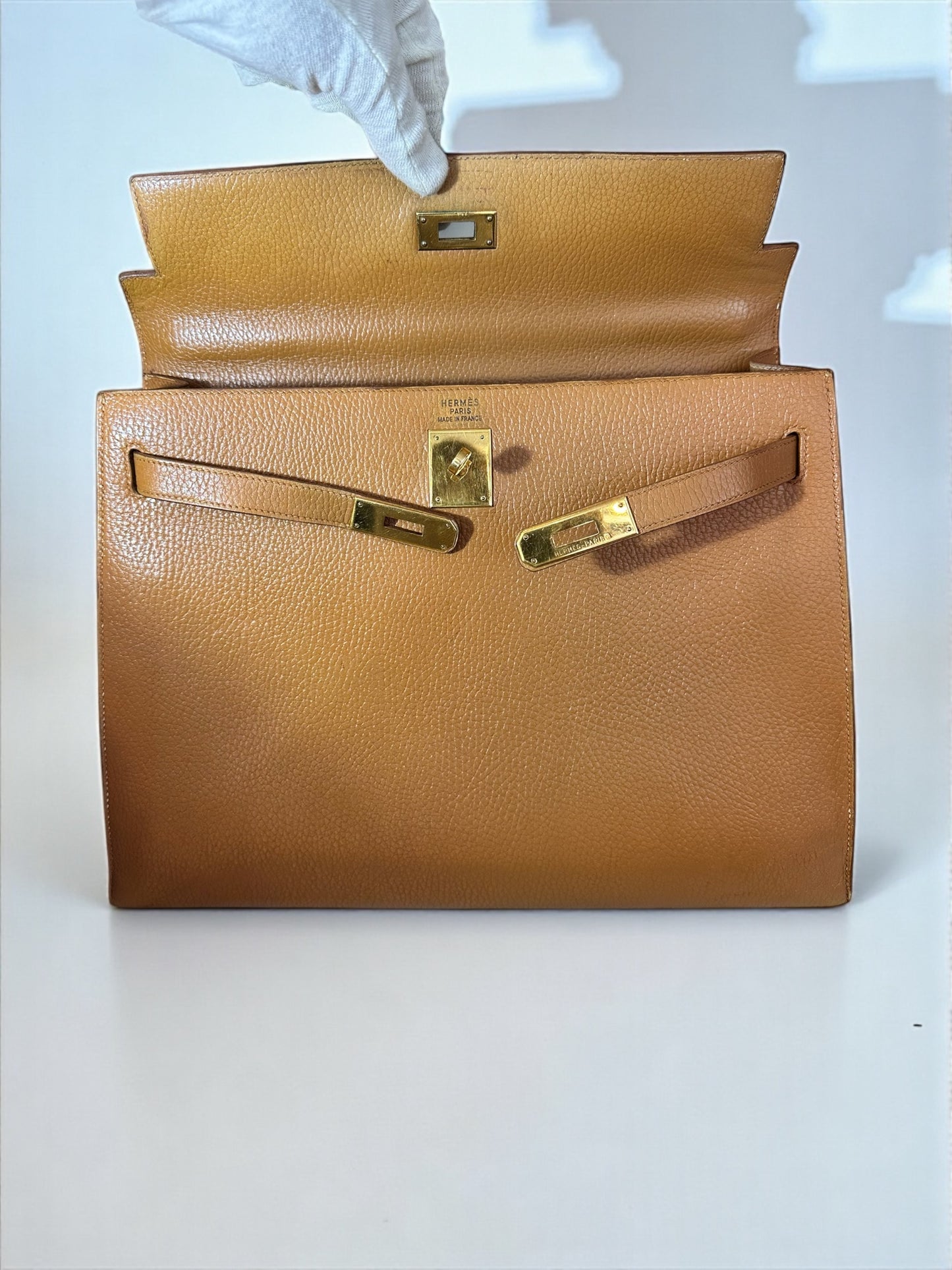 Sac Hermès Kelly 35 Togo Gold vue avant