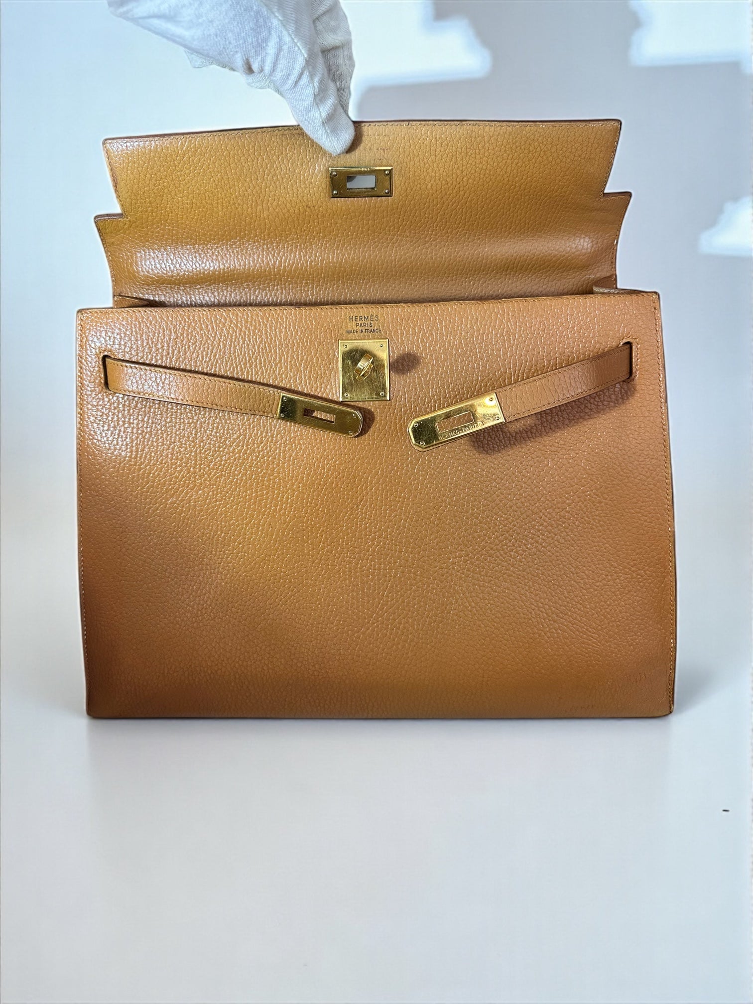 Sac Hermès Kelly 35 Togo Gold vue avant