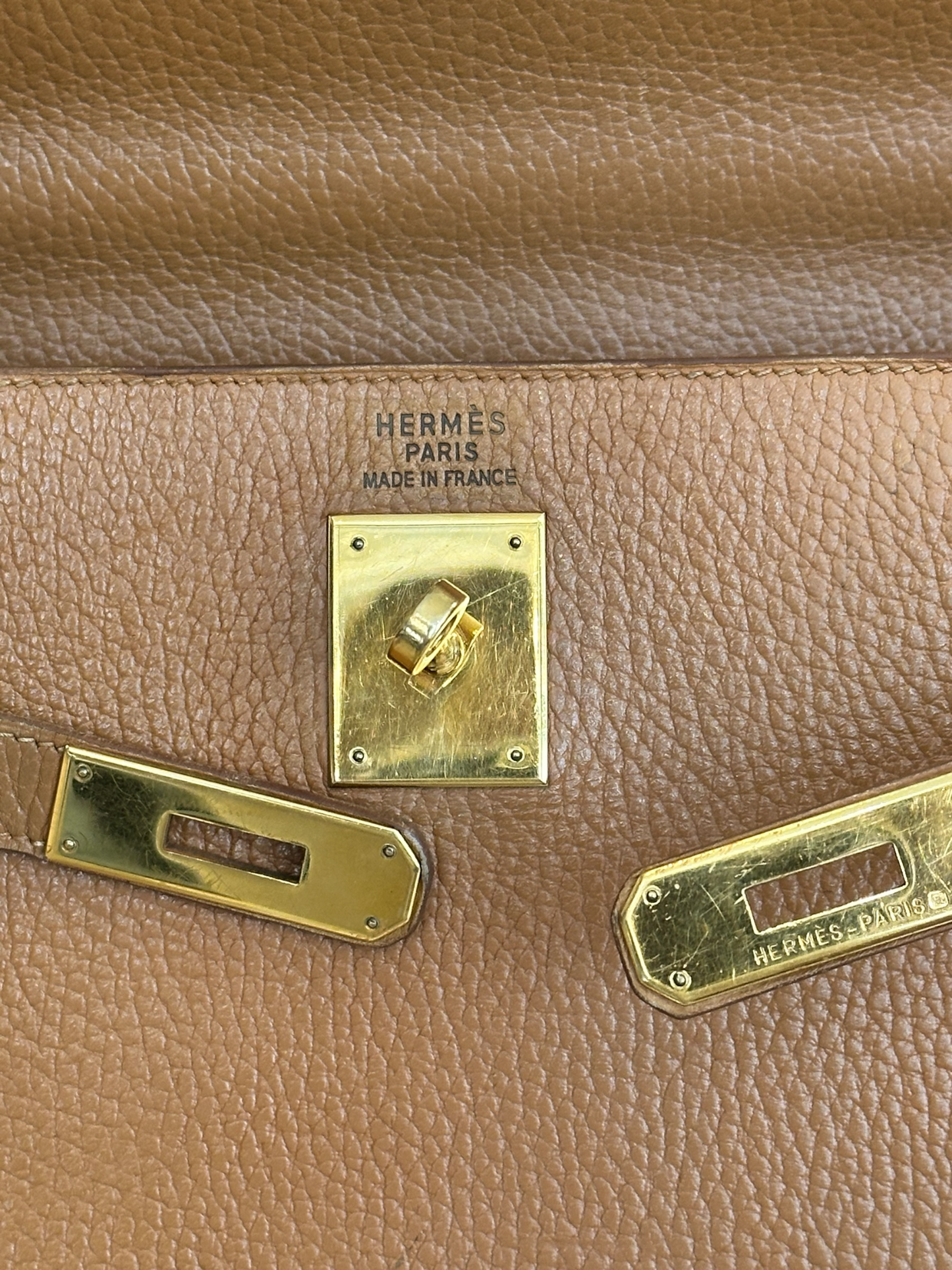 Sac Hermès Kelly 35 Togo Gold vue avant