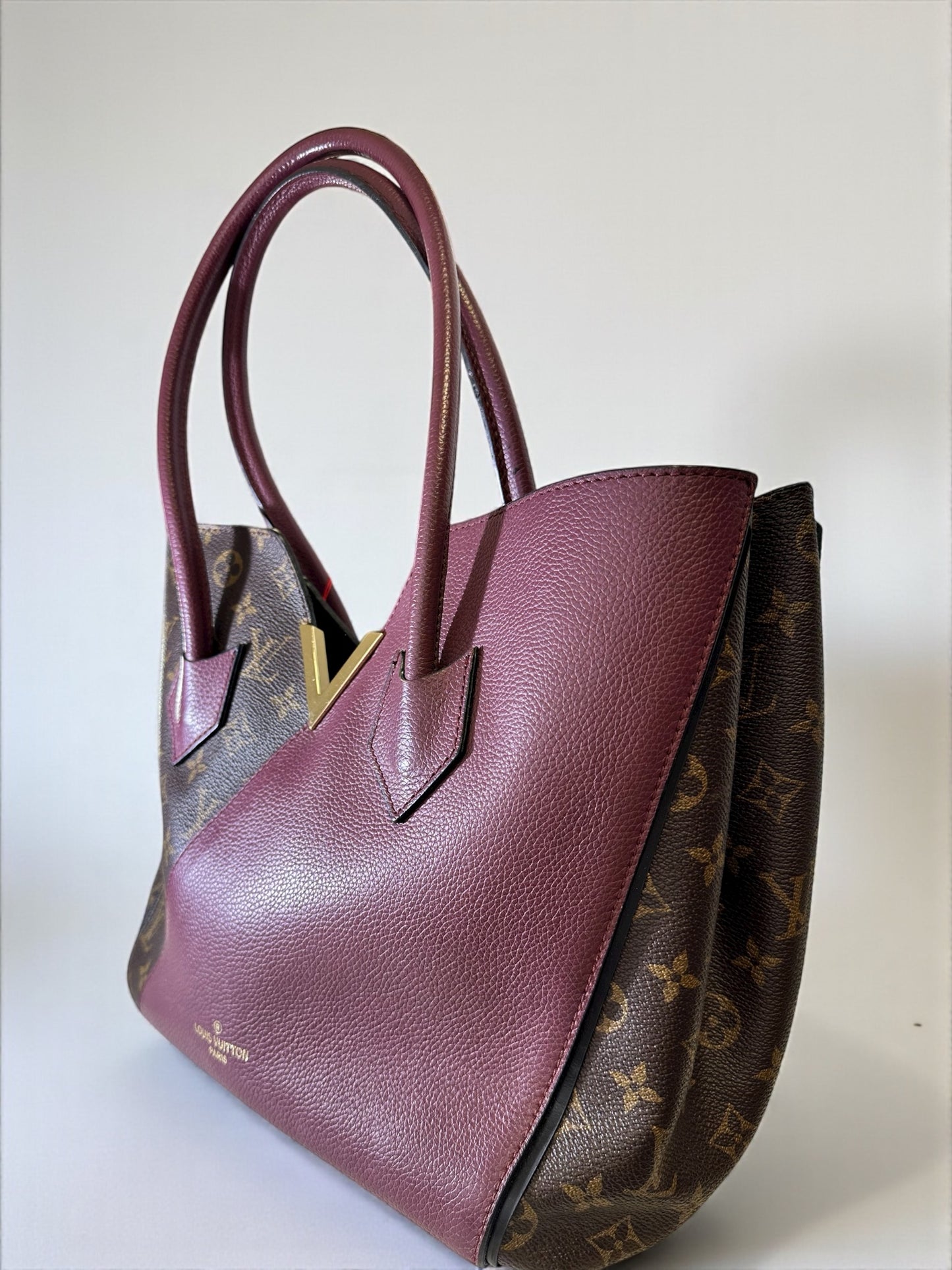 Sac cabas Louis Vuitton Kimono en cuir rose et toile monogram marron – face avant.