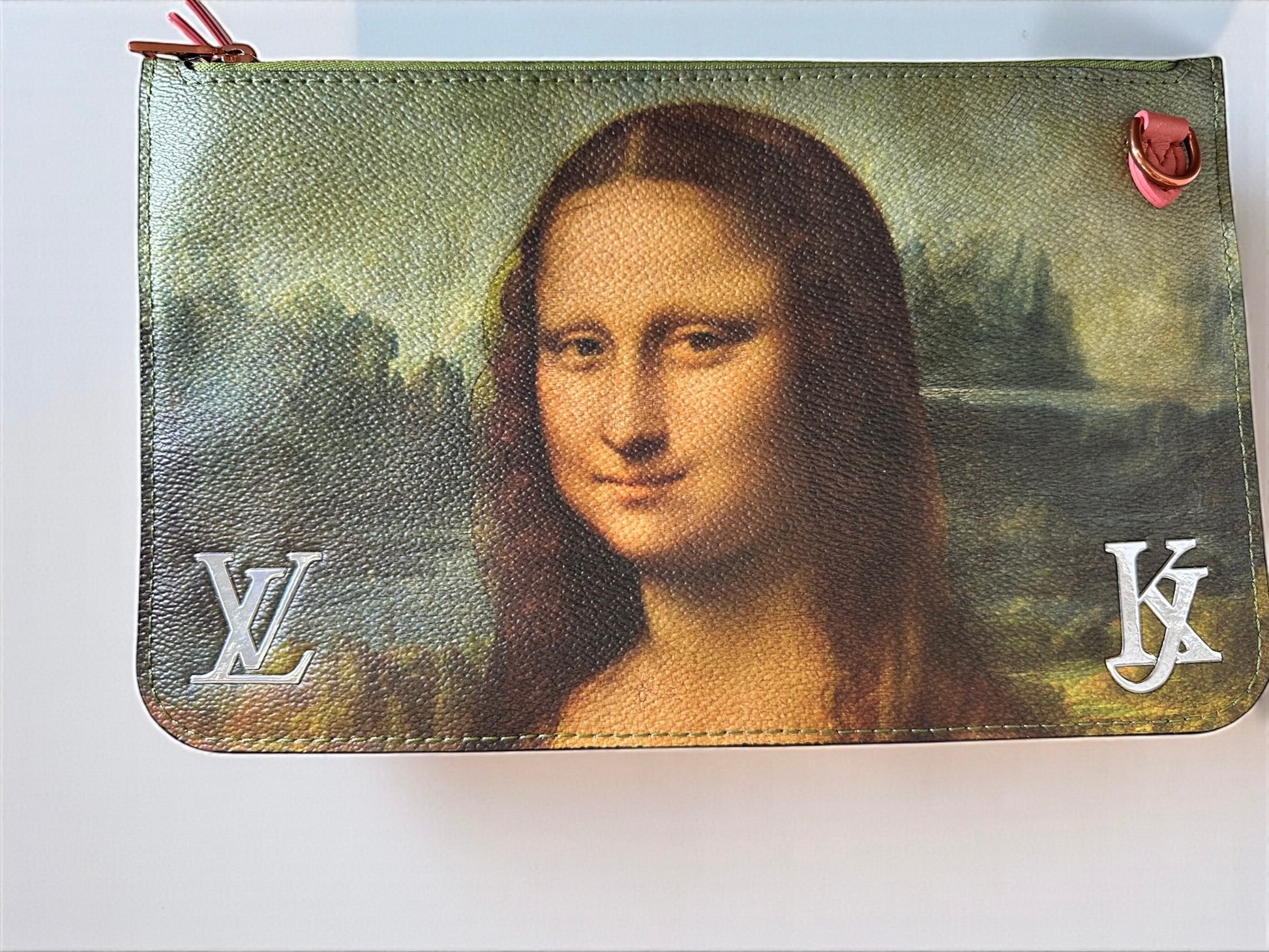 Sac Louis Vuitton Neverfull MM Da Vinci Mona Lisa édition limitée Jeff Koons avant – Heritage du Luxe