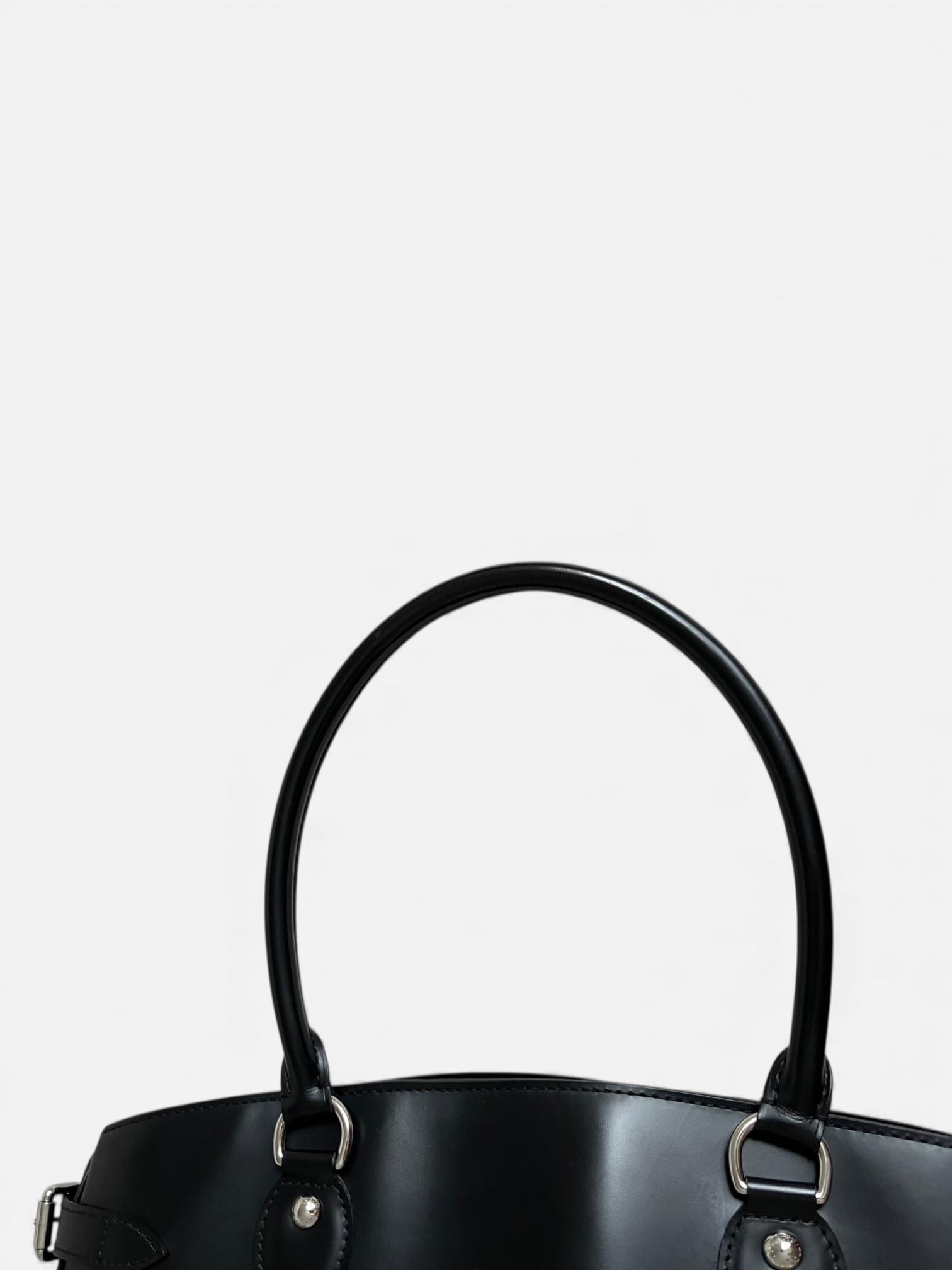 Sac Louis Vuitton Passy en cuir Épi noir seconde main – Héritage du Luxe