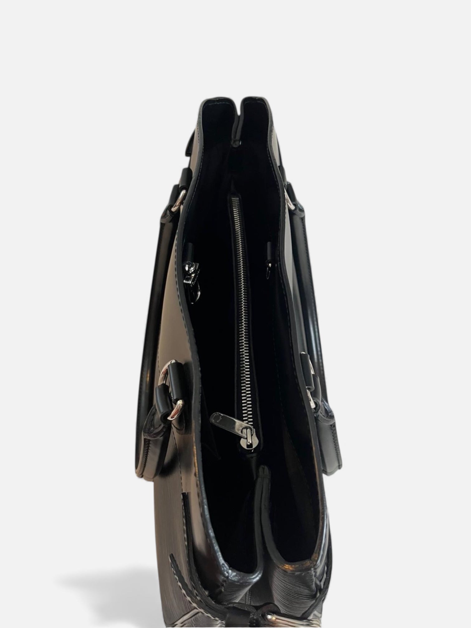 Sac Louis Vuitton Passy en cuir Épi noir seconde main – Héritage du Luxe
