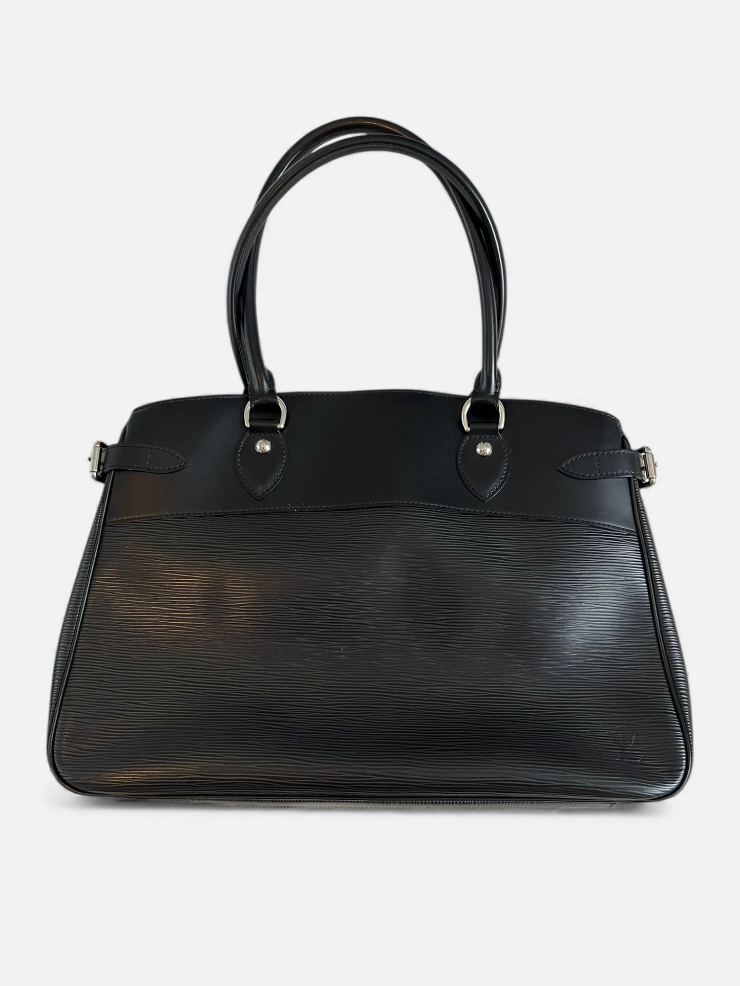 Sac Louis Vuitton Passy en cuir Épi noir seconde main – Héritage du Luxe
