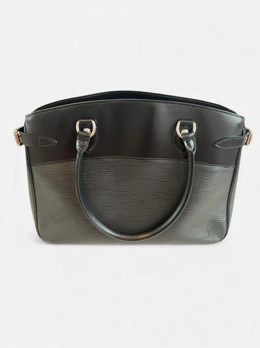 Sac Louis Vuitton Passy en cuir Épi noir seconde main – Héritage du Luxe